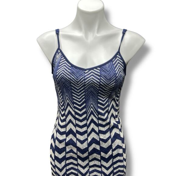 Chevron Maxi Dress Zigzag Pattern Bodycon Navy Blue Tan Slits Slip Lined L Y2K - Picture 2 of 8